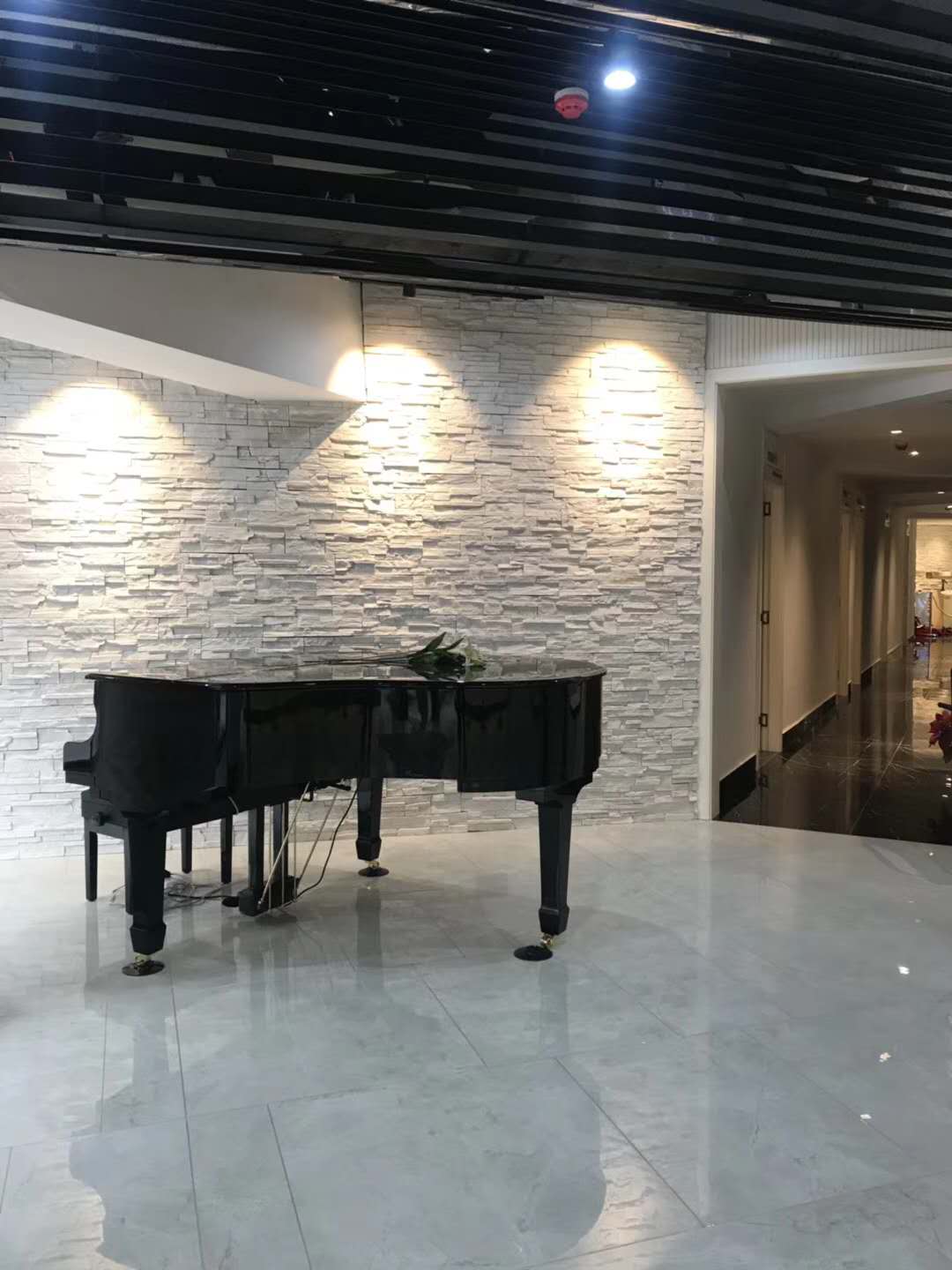 一樓大廳鋼琴